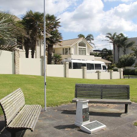 Orewa Beachfront Haven Exterior photo